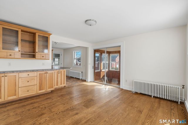 292 Park Rd Extension, Middlebury, CT 06762