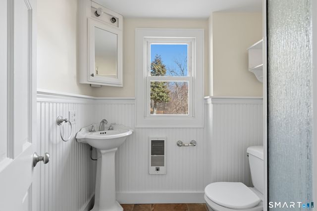 292 Park Rd Extension, Middlebury, CT 06762