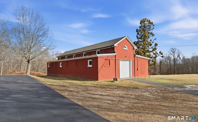 292 Park Rd Extension, Middlebury, CT 06762