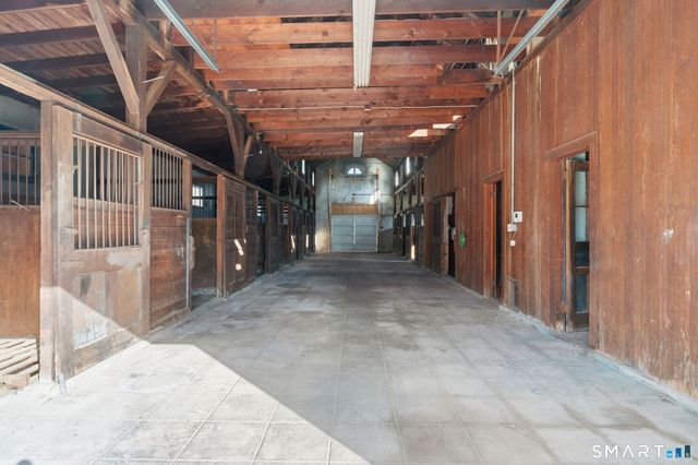 292 Park Rd Extension, Middlebury, CT 06762