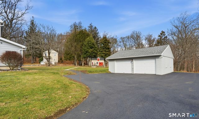 292 Park Rd Extension, Middlebury, CT 06762