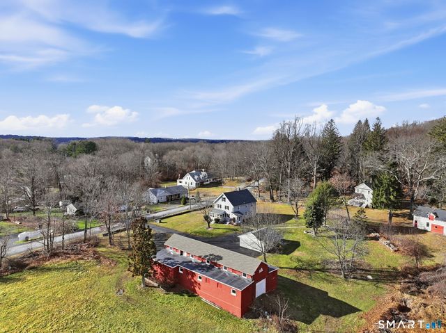 292 Park Rd Extension, Middlebury, CT 06762