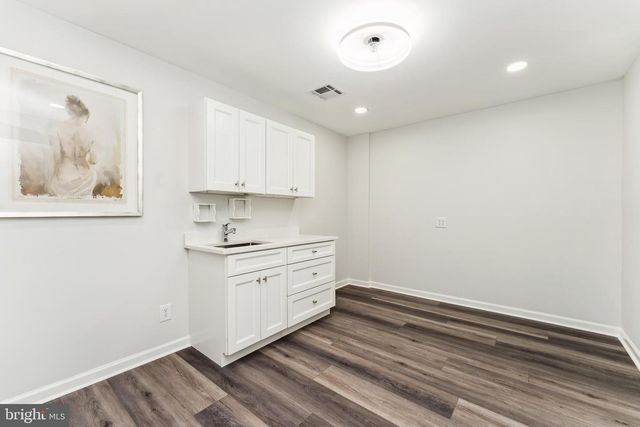 1144 WALKER RD #UNIT F, Great Falls, VA 22066