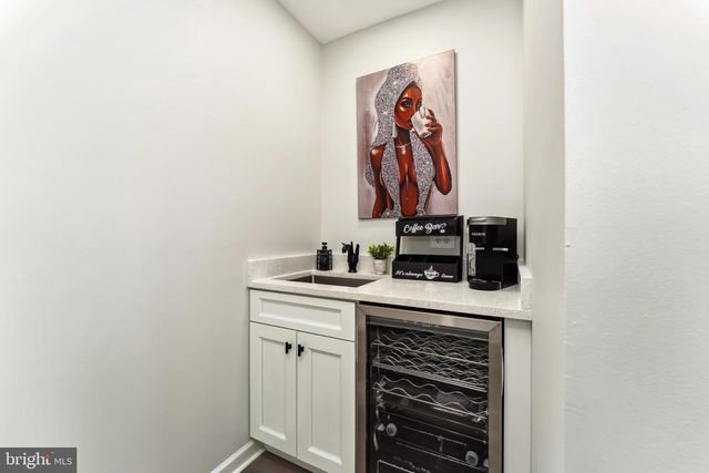 1144 WALKER RD #UNIT F, Great Falls, VA 22066