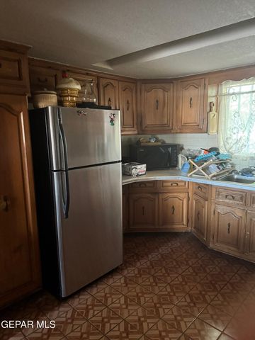 5653 WALDORF Drive, El Paso, TX 79924