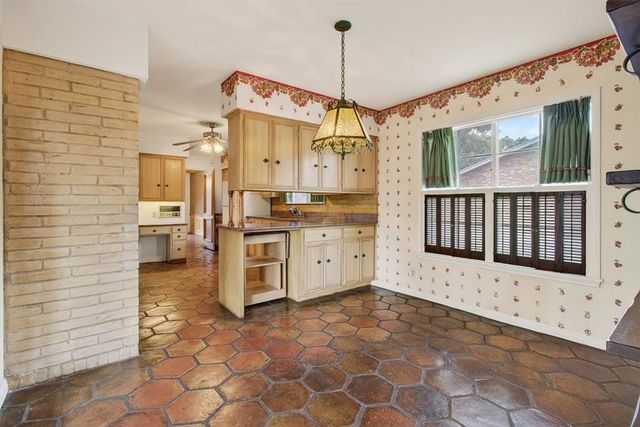 4925 Cherry Hills Dr, Corpus Christi, TX 78413