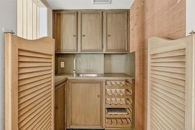 4925 Cherry Hills Dr, Corpus Christi, TX 78413