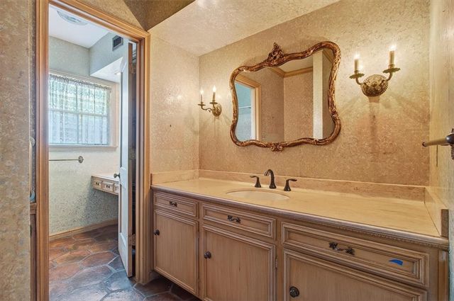 4925 Cherry Hills Dr, Corpus Christi, TX 78413