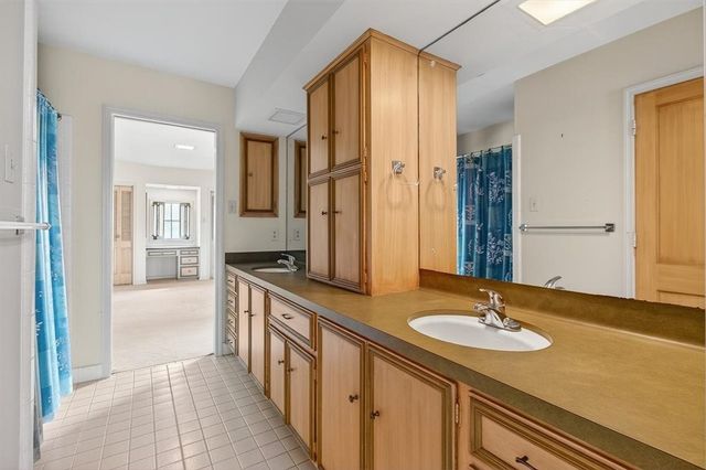 4925 Cherry Hills Dr, Corpus Christi, TX 78413