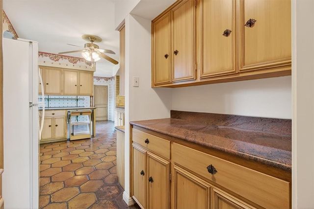 4925 Cherry Hills Dr, Corpus Christi, TX 78413