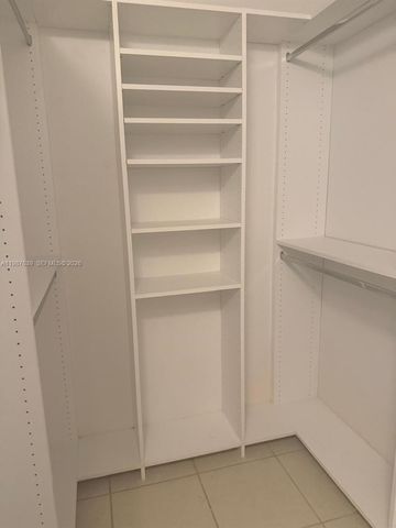 516 Briarwood Cir 1-51, Hollywood, FL 33024