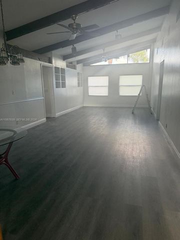 516 Briarwood Cir 1-51, Hollywood, FL 33024