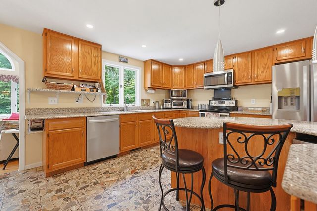 100 Graton Street A, Millbury, MA 01527