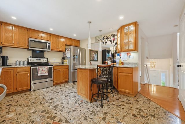 100 Graton Street A, Millbury, MA 01527