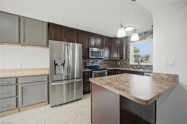 4228 Langley CT, Virginia Beach, VA 23453