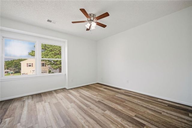 4228 Langley CT, Virginia Beach, VA 23453