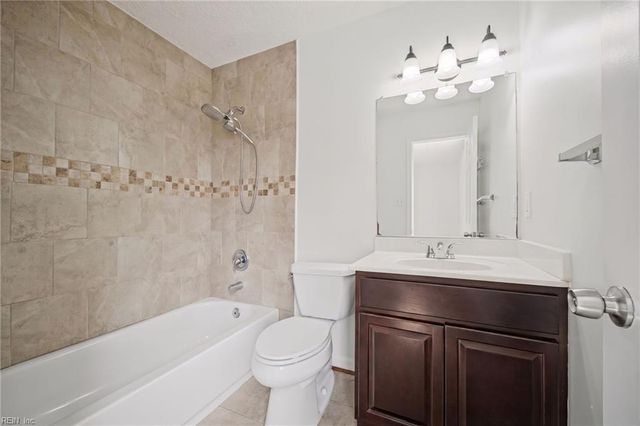 4228 Langley CT, Virginia Beach, VA 23453
