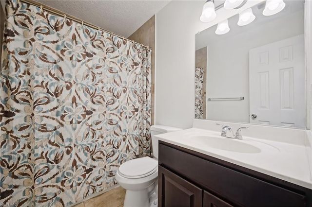 4228 Langley CT, Virginia Beach, VA 23453