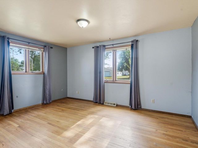 825 Landis STREET, Collins, WI 54207