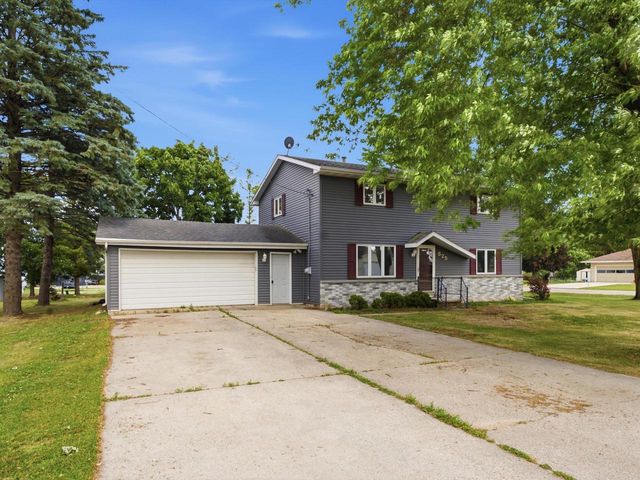 825 Landis STREET, Collins, WI 54207