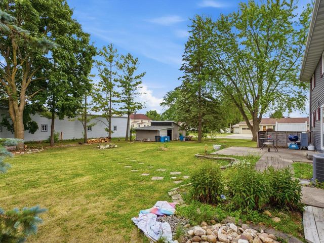 825 Landis STREET, Collins, WI 54207