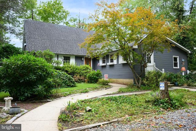 8 MCKINLEY AVE, Blackwood, NJ 08012