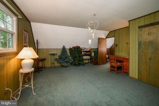 8 MCKINLEY AVE, Blackwood, NJ 08012