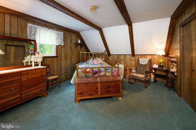 8 MCKINLEY AVE, Blackwood, NJ 08012