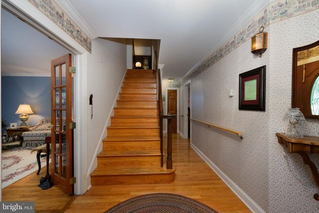 8 MCKINLEY AVE, Blackwood, NJ 08012