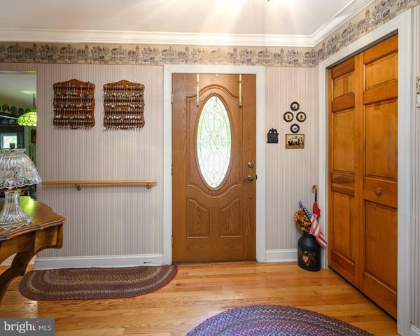8 MCKINLEY AVE, Blackwood, NJ 08012