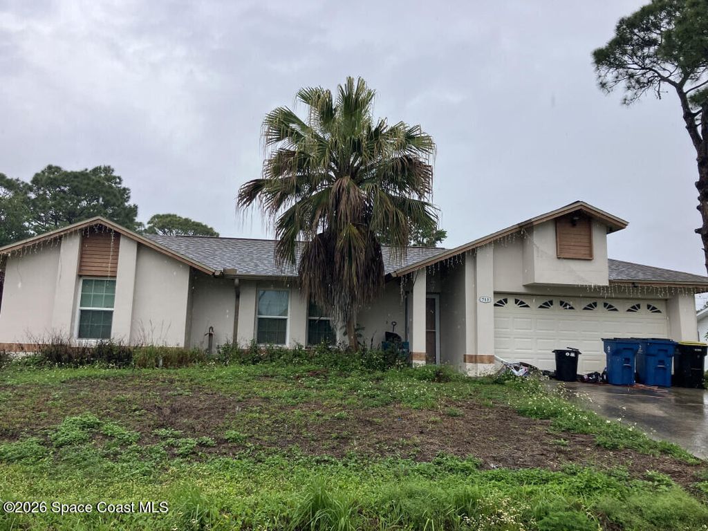 713 Kempten Street NW, Palm Bay, FL 32907