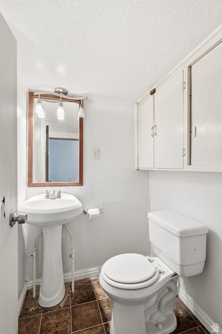 150 W 300 S, Parowan, UT 84761