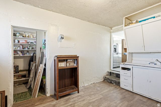 150 W 300 S, Parowan, UT 84761