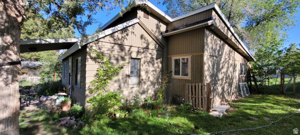 150 W 300 S, Parowan, UT 84761