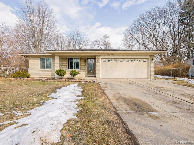 15657 Lauren, Fraser, MI 48026