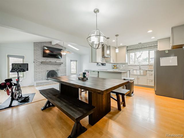 15657 Lauren, Fraser, MI 48026