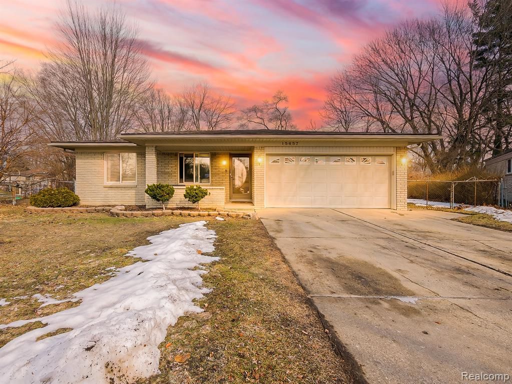 15657 Lauren, Fraser, MI 48026