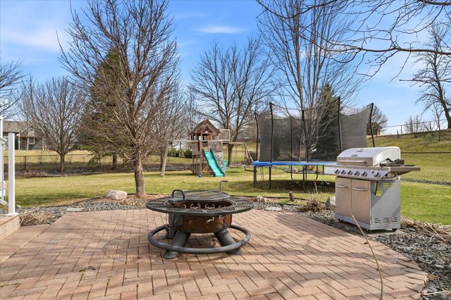 1408 Singing Hills Drive SE, Lonsdale, MN 55046