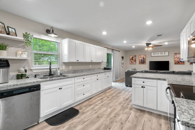360 County Road 4358, Decatur, TX 76234