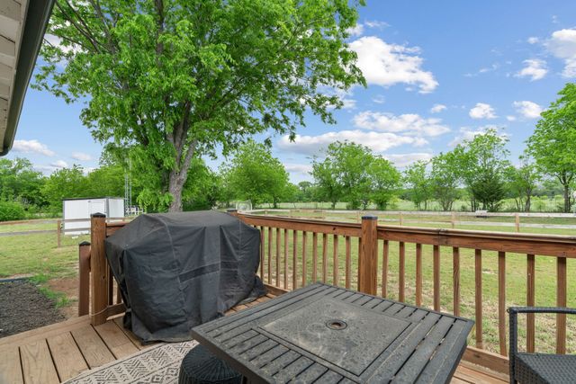 360 County Road 4358, Decatur, TX 76234