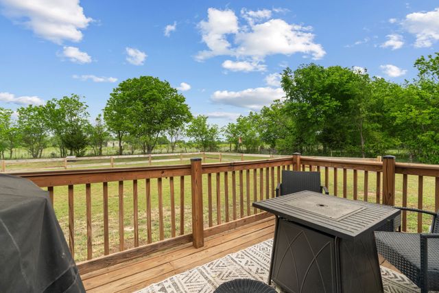 360 County Road 4358, Decatur, TX 76234