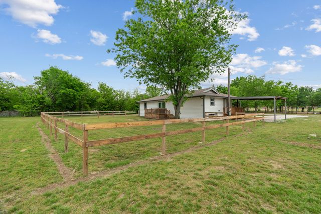 360 County Road 4358, Decatur, TX 76234