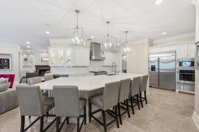 63 NW Chancery Place NW, The Woodlands, TX 77381