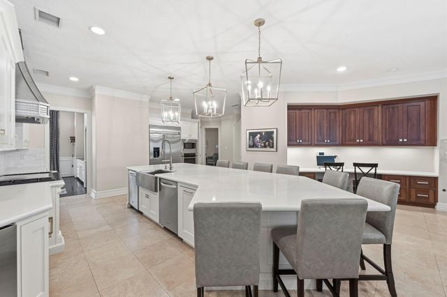 63 NW Chancery Place NW, The Woodlands, TX 77381