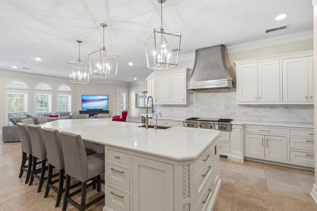 63 NW Chancery Place NW, The Woodlands, TX 77381