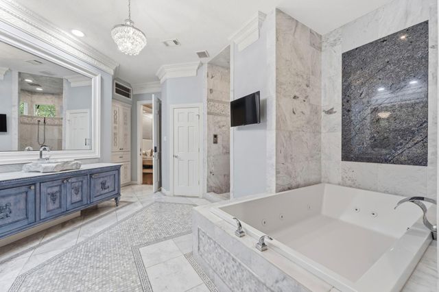 63 NW Chancery Place NW, The Woodlands, TX 77381
