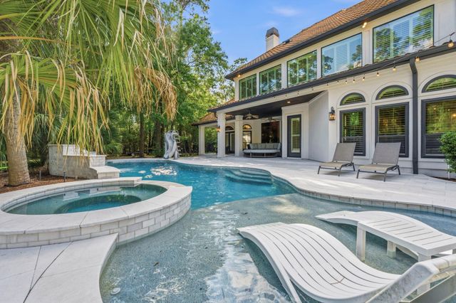 63 NW Chancery Place NW, The Woodlands, TX 77381