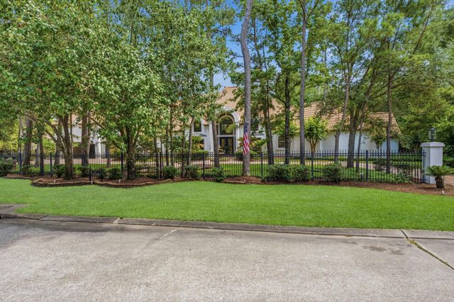 63 NW Chancery Place NW, The Woodlands, TX 77381