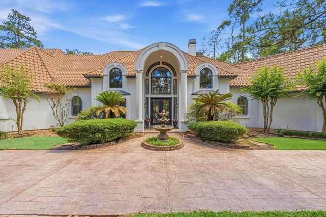 63 NW Chancery Place NW, The Woodlands, TX 77381