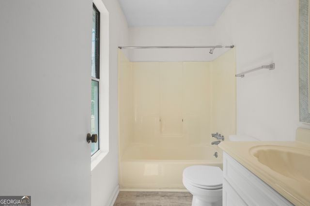 4975 Galbraith Circle, Stone Mountain, GA 30088